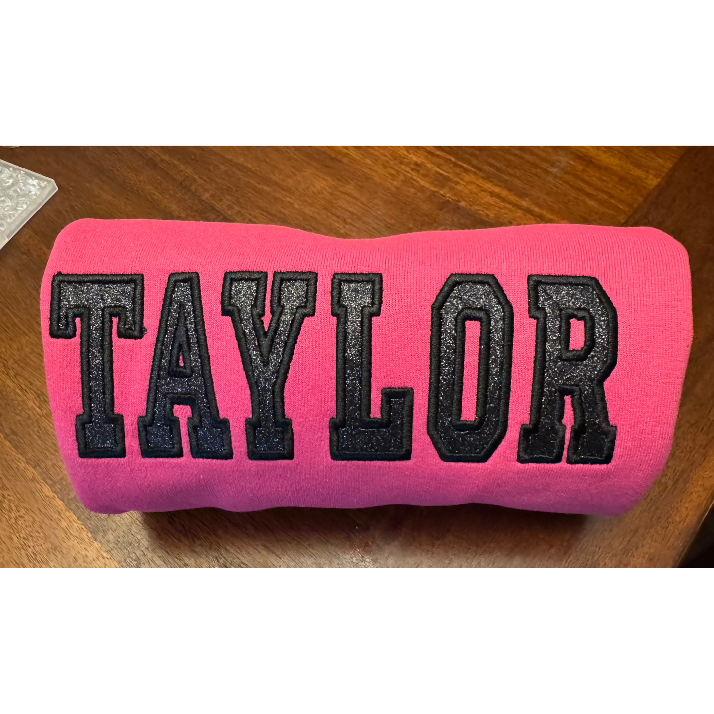 Kid's embriodered sweatshirts