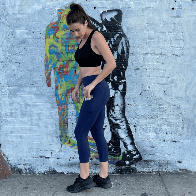 Athletic High-Waisted Capri Leggings with Pockets