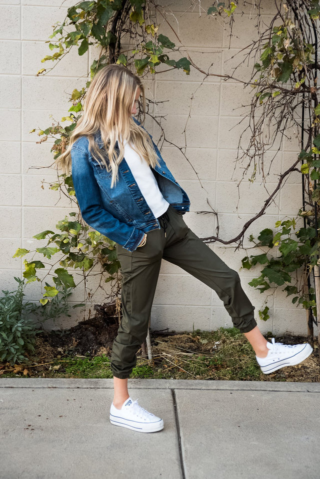 Mid-weight Joggers in Moss Green